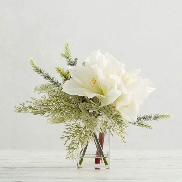 Gifts for flower lovers - elegant floral arrangement